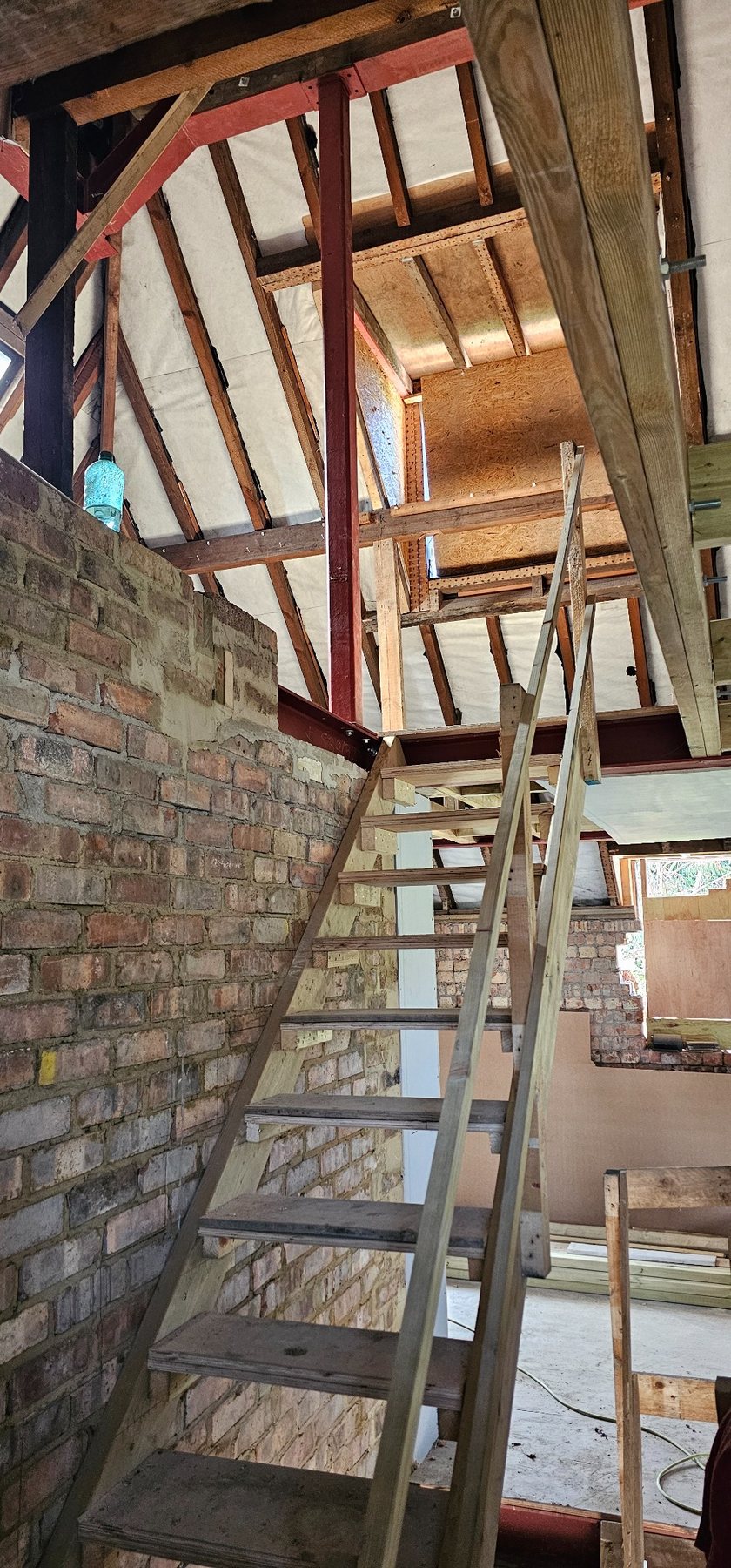 New steelwork supporting loft and roof alterations